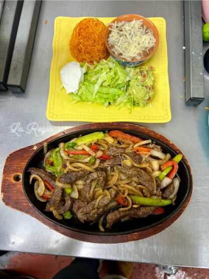 Come In And Enjoy Good Food And Drink At La Regia Mexican Restaurant In Carlsbad! - Image 4